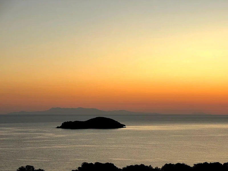 Sonnenuntergang am Horizont