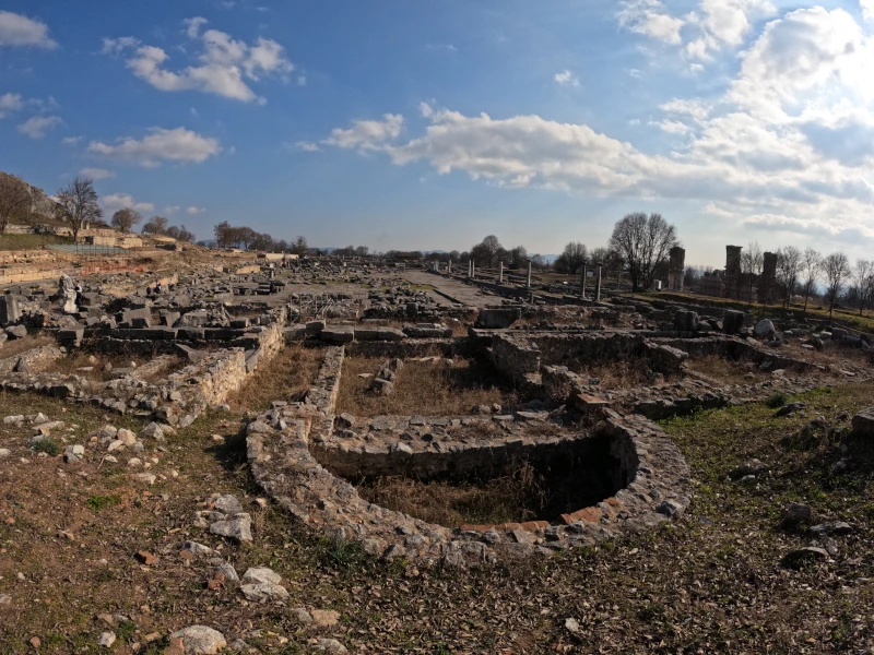 Freigelegte Mauern und Grundrisse der antiken Stadt Philippi